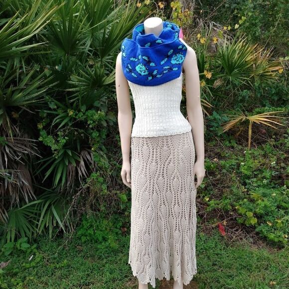 NWT Betsy Johnson Blue & Mint Floral Infinity Scarf - Picture 12 of 12